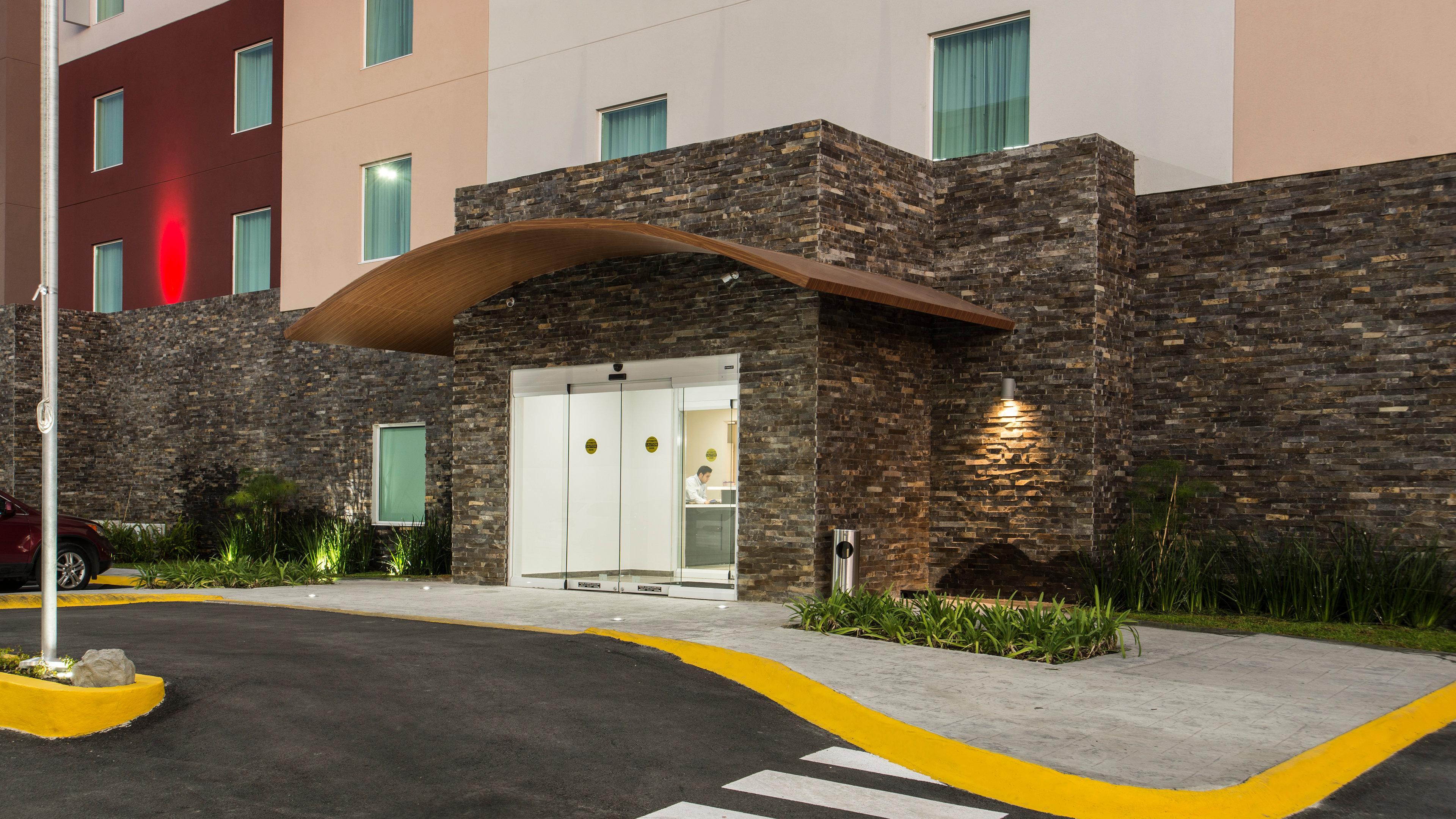 Candlewood Suites - Queretaro Juriquilla By Ihg Jurica Ngoại thất bức ảnh